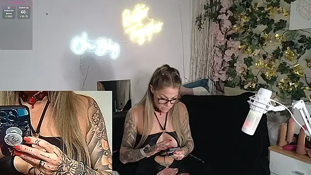 Tatjana Sue online show from December 2024 07:49:01 PM