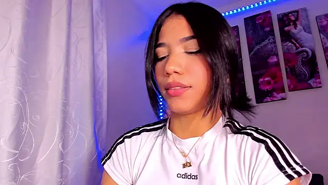 Alissarhys26 online show from December 2024 10:15:02 PM