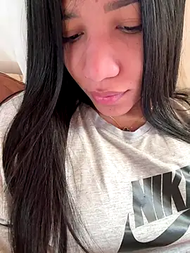 Alissarhys26 online show from December 2025 02:34:01 PM