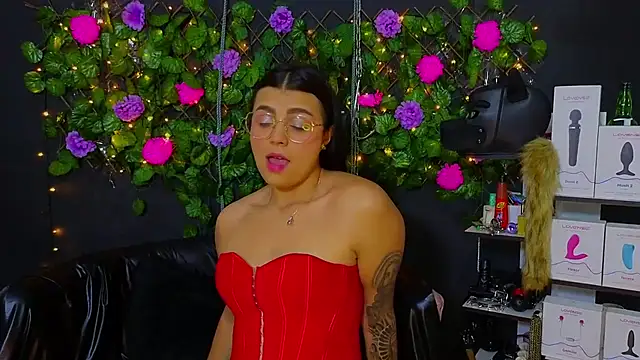 Snapshot of Sweett_Mollyy chatting on June 2026 10:40:02 PM Sweett Mollyy online show from June 2026 10:40:02 PM