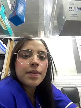 Snapshot of Sweett_Mollyy chatting on July 2026 12:34:01 AM Sweett Mollyy online show from July 2026 12:34:01 AM