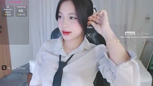 Snapshot of Lin_SiYee chatting on January 2025 12:47:02 PM Lin SiYee online show from January 2025 12:47:02 PM