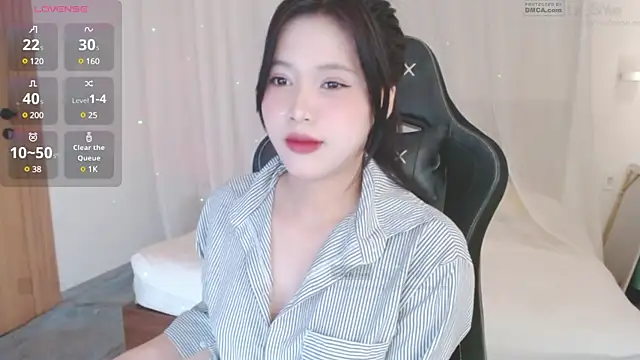 Snapshot of Lin_SiYee chatting on January 2025 09:51:02 AM Lin SiYee online show from January 2025 09:51:02 AM