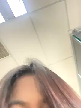 Snapshot of Lin_SiYee chatting on October 2025 06:39:02 AM Lin SiYee online show from October 2025 06:39:02 AM