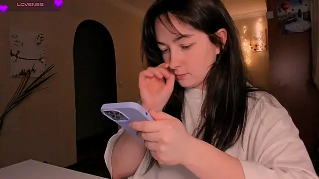 Snapshot of cClandesTina chatting on April 2026 09:34:02 PM cClandesTina online show from April 2026 09:34:02 PM