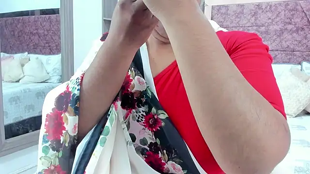  Lakshmi hotx online show from February 2025 11:52:01 AM