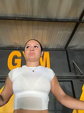 Snapshot of Pretty_Isadora chatting on November 2025 05:55:02 PM Pretty Isadora online show from November 2025 05:55:02 PM