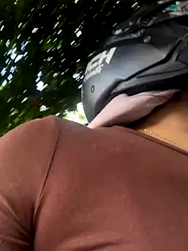 Snapshot of Pretty_Isadora chatting on November 2025 07:02:02 PM Pretty Isadora online show from November 2025 07:02:02 PM