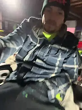 Snapshot of joeycbigcock chatting on December 2024 08:55:02 PM joeycbigcock online show from December 2024 08:55:02 PM