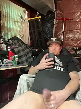 Snapshot of joeycbigcock chatting on January 2025 09:13:01 PM joeycbigcock online show from January 2025 09:13:01 PM