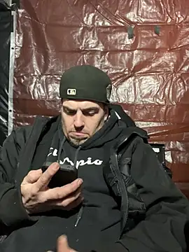 Snapshot of joeycbigcock chatting on February 2025 10:34:01 PM joeycbigcock online show from February 2025 10:34:01 PM