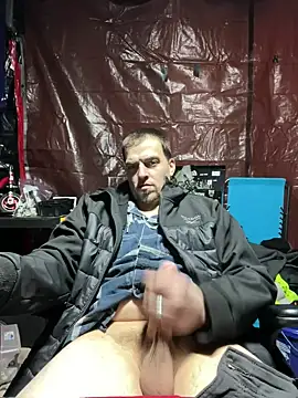 Snapshot of joeycbigcock chatting on February 2025 06:30:02 PM joeycbigcock online show from February 2025 06:30:02 PM