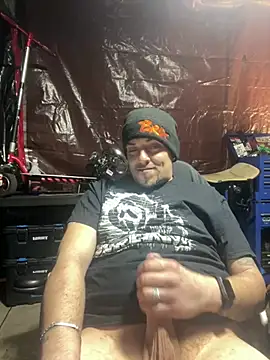 Snapshot of joeycbigcock chatting on March 2025 10:36:02 PM joeycbigcock online show from March 2025 10:36:02 PM