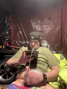 Snapshot of joeycbigcock chatting on March 2025 12:38:02 AM joeycbigcock online show from March 2025 12:38:02 AM