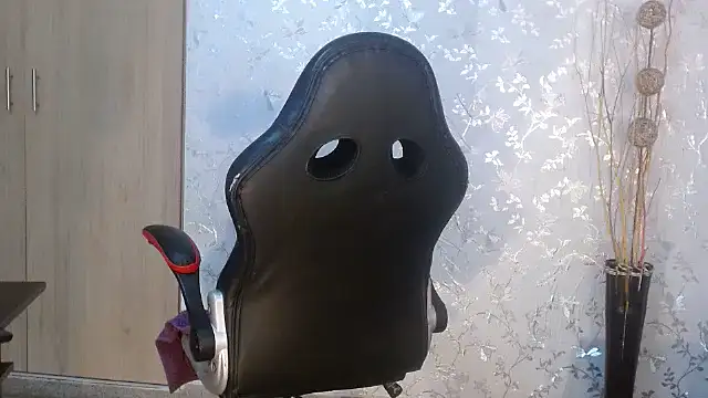 Samantabrown  online show from February 2025 12:05:02 PM