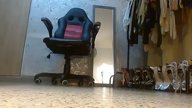 Samantabrown  online show from March 2026 11:32:01 AM