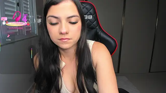 Snapshot of ivyy_scott chatting on October 2025 04:20:02 PM ivyy scott online show from October 2025 04:20:02 PM