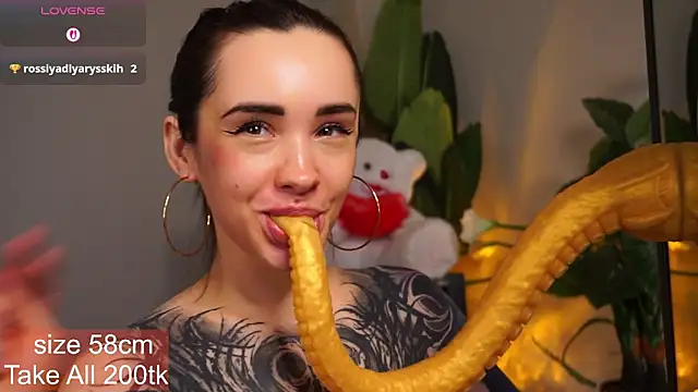 Snapshot of EvaCanton chatting on February 2026 02:15:02 AM EvaCanton online show from February 2026 02:15:02 AM