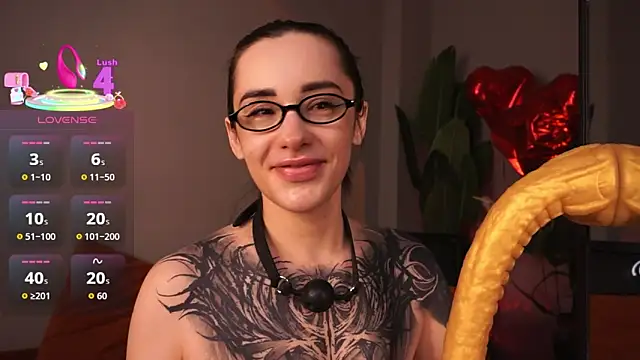 Snapshot of EvaCanton chatting on February 2026 02:10:01 AM EvaCanton online show from February 2026 02:10:01 AM