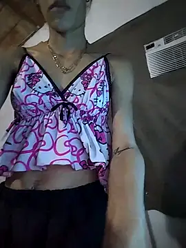 The-quee22 online show from November 2025 06:51:01 PM