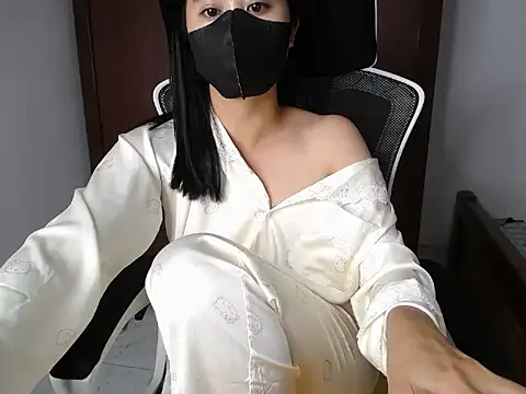 Lunobaby 204 online show from October 2025 09:44:01 PM