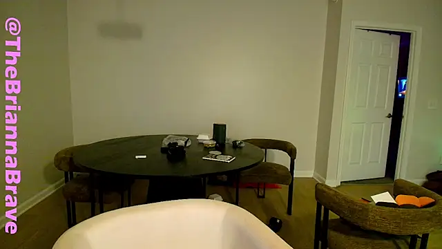 BriannaBrave online show from January 2026 05:54:02 AM