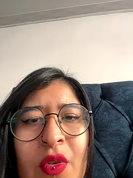 ZTahya online show from November 2025 09:04:01 PM