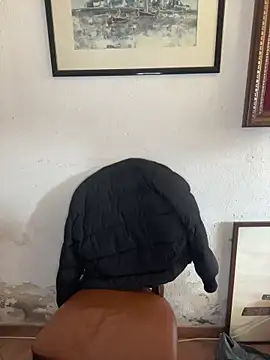 Snapshot of OniricFemme chatting on November 2025 12:33:01 PM OniricFemme online show from November 2025 12:33:01 PM