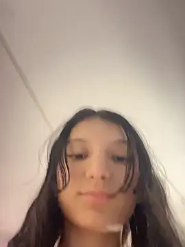 Snapshot of loly-yandere chatting on December 2024 12:29:01 AM loly-yandere online show from December 2024 12:29:01 AM