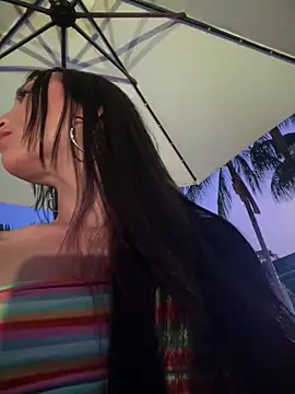 Snapshot of loly-yandere chatting on February 2025 11:26:01 PM loly-yandere online show from February 2025 11:26:01 PM