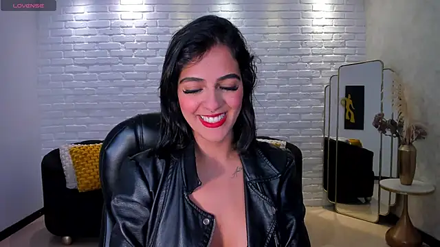 VictoriaMilan  online show from December 2024 08:29:01 PM