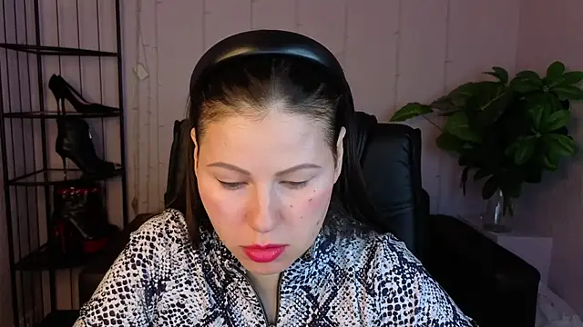 Dana  dom online show from March 2026 02:38:01 AM