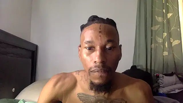 KingDerRico online show from November 2025 01:43:01 PM