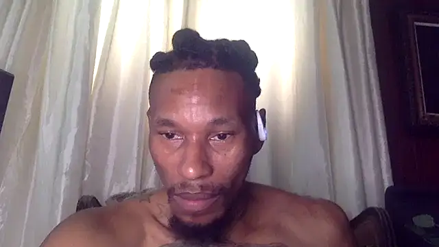 KingDerRico online show from November 2025 06:08:01 PM