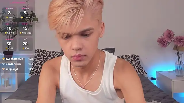 Snapshot of Felix_Rey chatting on February 2025 10:39:01 PM Felix Rey online show from February 2025 10:39:01 PM