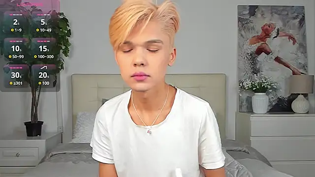 Snapshot of Felix_Rey chatting on February 2025 08:46:01 PM Felix Rey online show from February 2025 08:46:01 PM