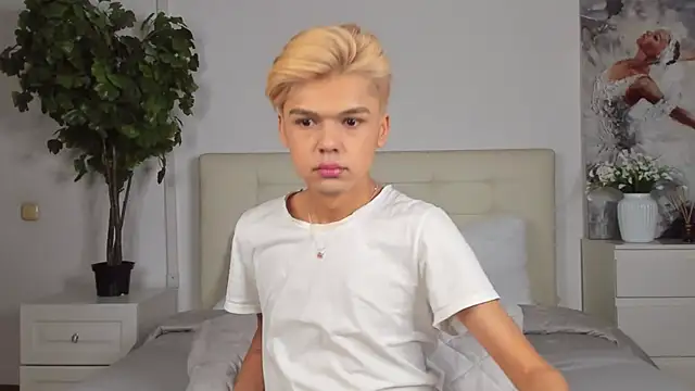 Snapshot of Felix_Rey chatting on February 2025 06:55:01 PM Felix Rey online show from February 2025 06:55:01 PM