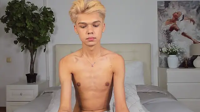 Snapshot of Felix_Rey chatting on February 2025 09:57:01 PM Felix Rey online show from February 2025 09:57:01 PM