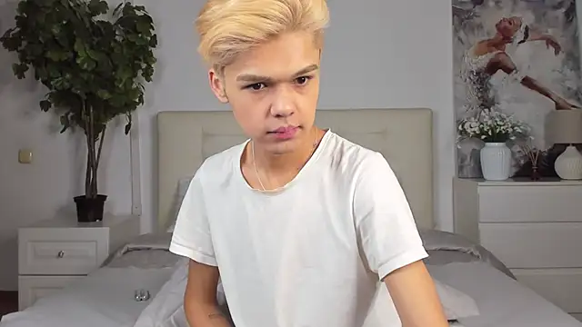 Snapshot of Felix_Rey chatting on February 2025 07:09:01 PM Felix Rey online show from February 2025 07:09:01 PM