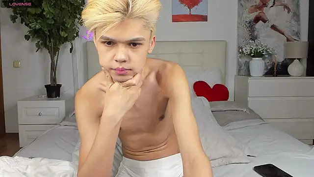 Snapshot of Felix_Rey chatting on February 2025 11:09:01 PM Felix Rey online show from February 2025 11:09:01 PM