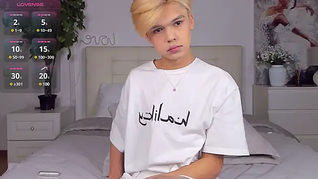 Snapshot of Felix_Rey chatting on February 2025 04:26:02 PM Felix Rey online show from February 2025 04:26:02 PM