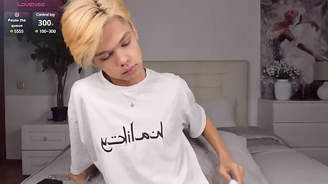 Snapshot of Felix_Rey chatting on February 2025 04:05:02 PM Felix Rey online show from February 2025 04:05:02 PM