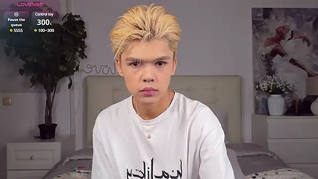 Snapshot of Felix_Rey chatting on February 2025 08:31:02 PM Felix Rey online show from February 2025 08:31:02 PM