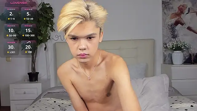 Snapshot of Felix_Rey chatting on March 2025 10:21:01 PM Felix Rey online show from March 2025 10:21:01 PM