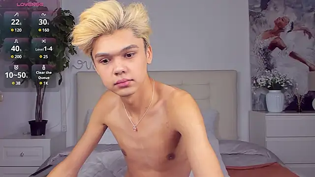 Snapshot of Felix_Rey chatting on March 2025 10:38:01 PM Felix Rey online show from March 2025 10:38:01 PM