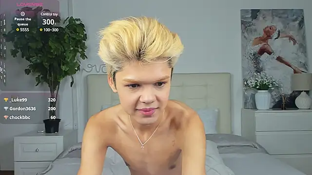 Snapshot of Felix_Rey chatting on March 2025 01:45:02 AM Felix Rey online show from March 2025 01:45:02 AM