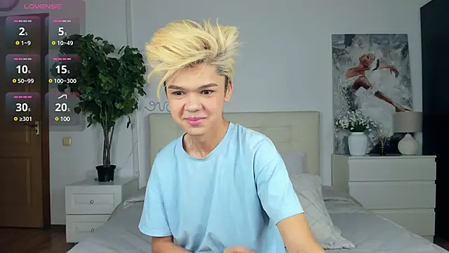 Snapshot of Felix_Rey chatting on March 2025 04:21:02 PM Felix Rey online show from March 2025 04:21:02 PM