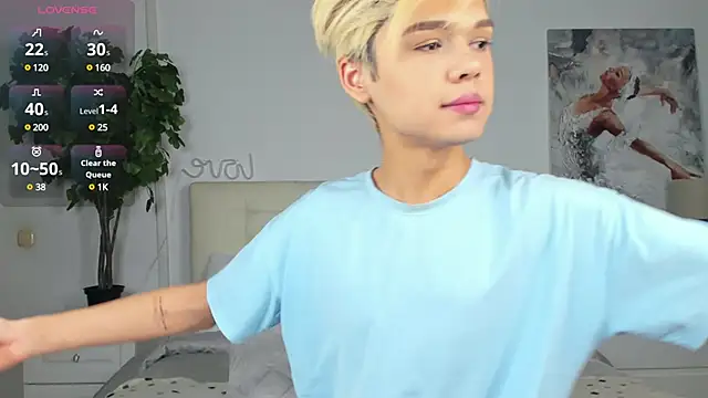 Snapshot of Felix_Rey chatting on March 2025 03:39:02 PM Felix Rey online show from March 2025 03:39:02 PM