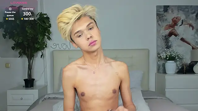 Snapshot of Felix_Rey chatting on March 2025 02:48:02 PM Felix Rey online show from March 2025 02:48:02 PM