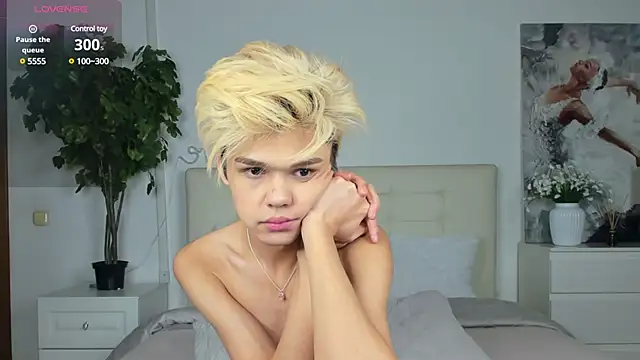 Snapshot of Felix_Rey chatting on March 2025 05:53:02 PM Felix Rey online show from March 2025 05:53:02 PM